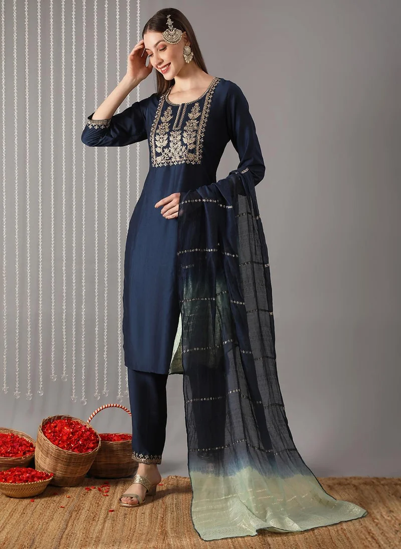 جلو باص Globus Women Blue Sequin Embroidered Yoke Straight Kurta With Pants & Woven Design Ombre Dupatta Festive Set